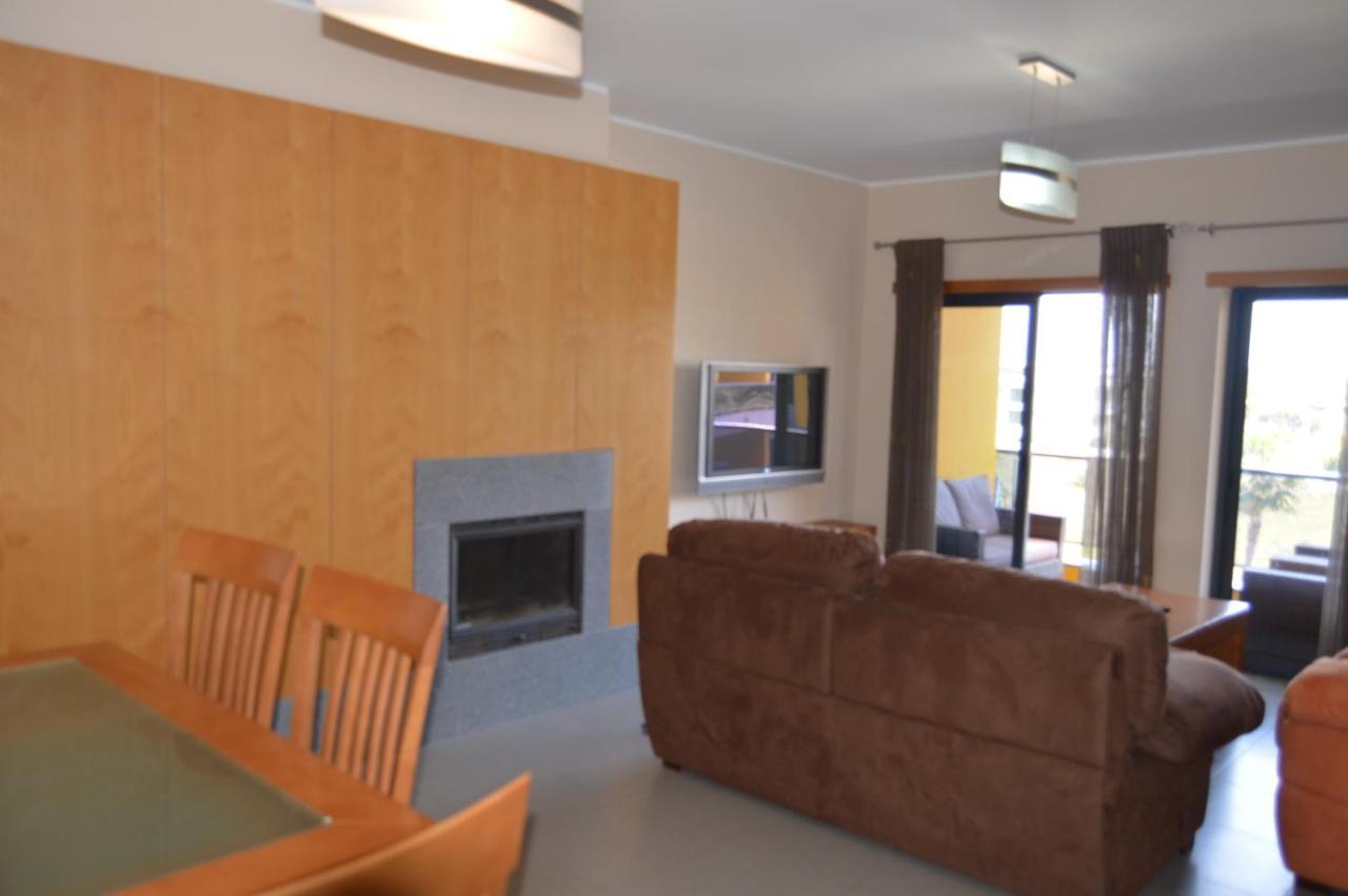 Apartamento Frente Ao Mar Com Piscina De Agua Salgada Куартейра Екстер'єр фото