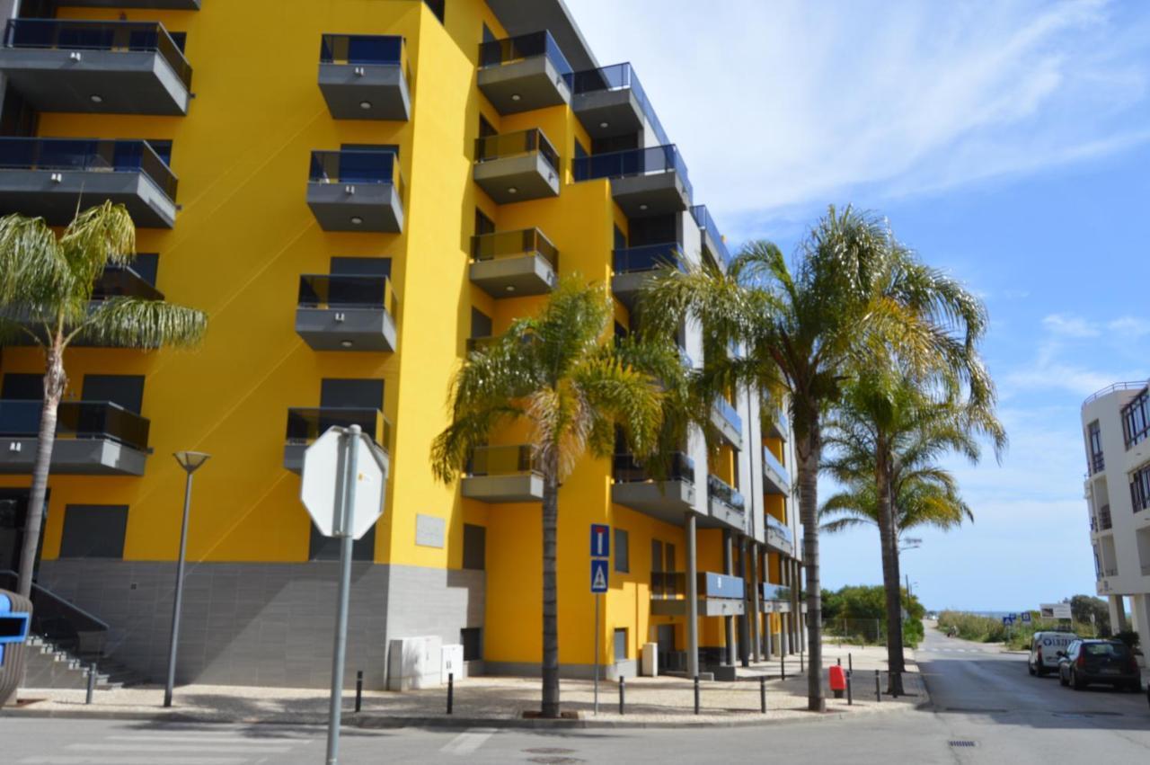 Apartamento Frente Ao Mar Com Piscina De Agua Salgada Куартейра Екстер'єр фото