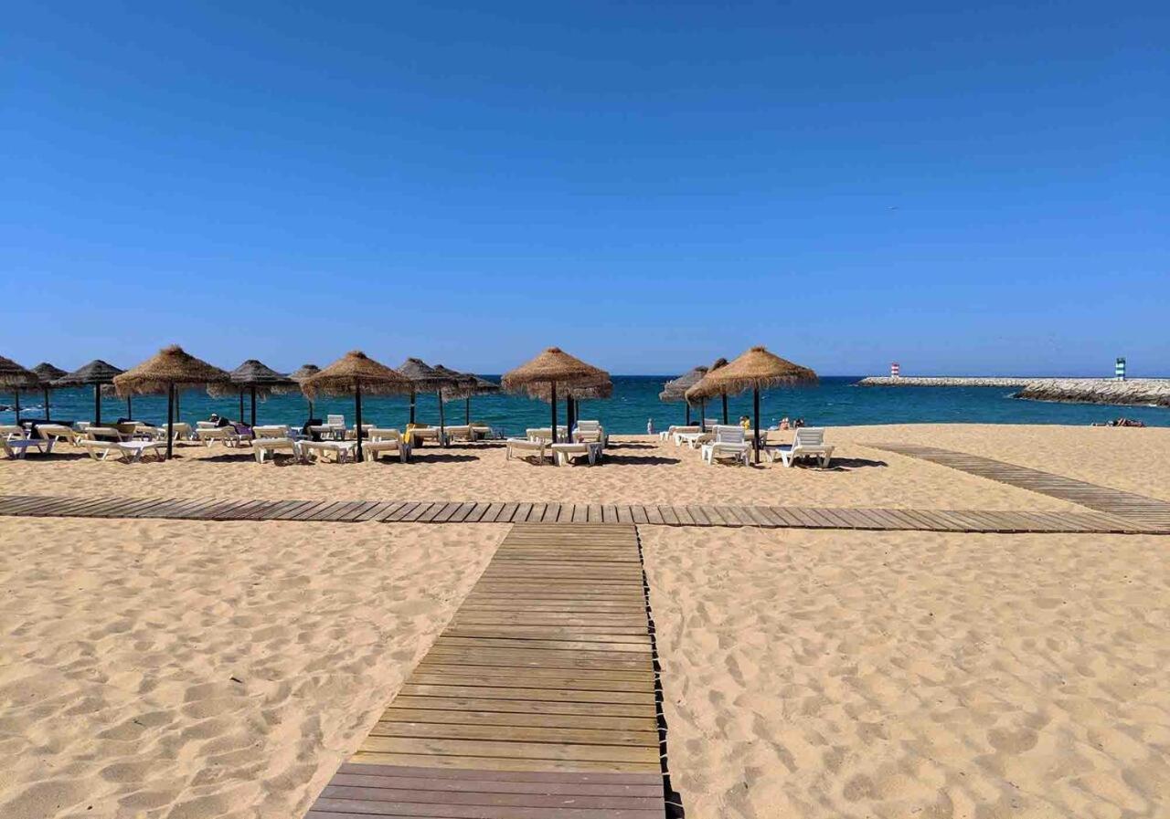 Apartamento Frente Ao Mar Com Piscina De Agua Salgada Куартейра Екстер'єр фото