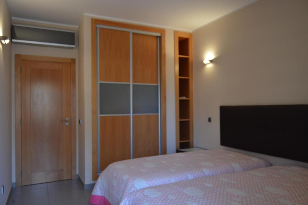 Apartamento Frente Ao Mar Com Piscina De Agua Salgada Куартейра Екстер'єр фото